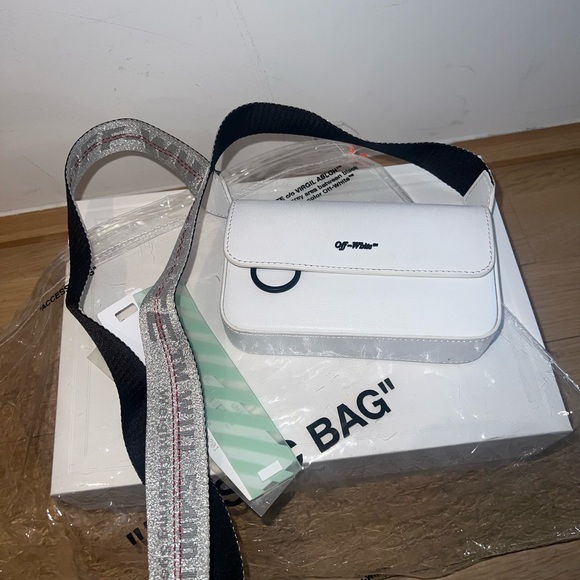 Off white crossbody bag - Picture 4 of 6